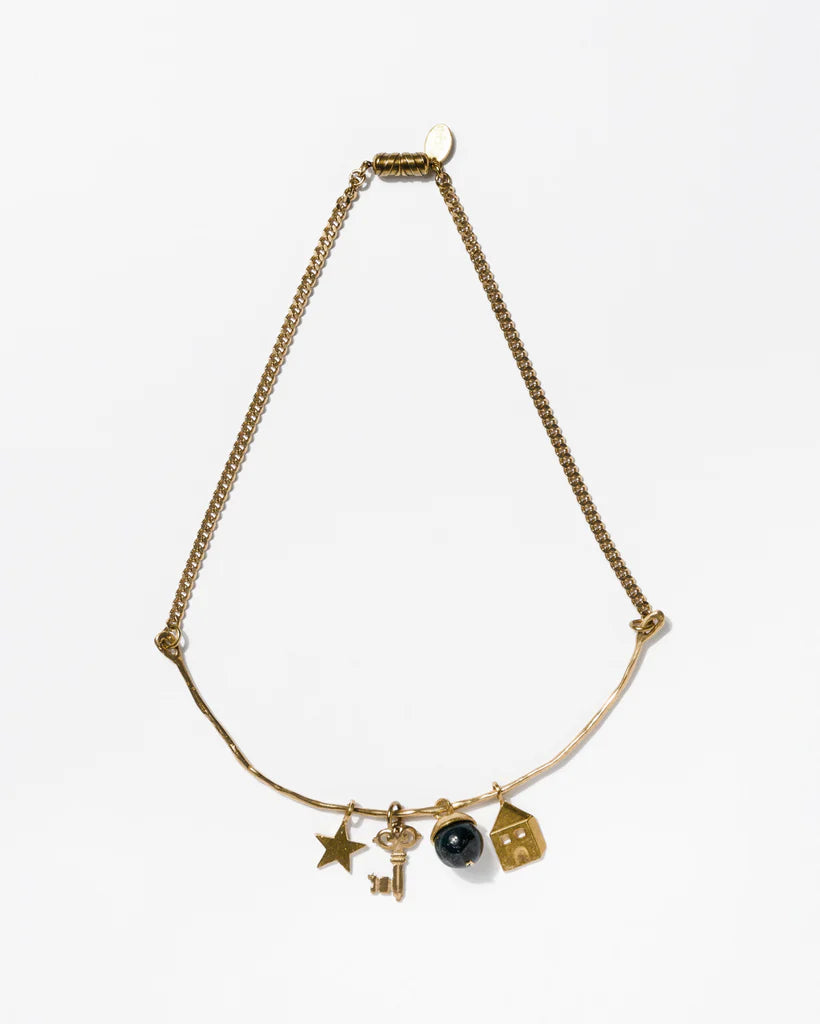 Collar de latón Circo